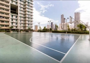 Unique Leisure with WiFi Pool Balcony
