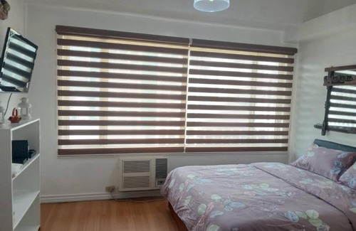 Ermita Night District Apartment | Alpha Grande View