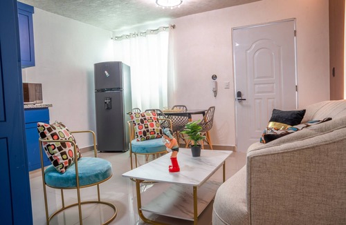 Los Jardines Apartment | 1 Bed A/C WiFi Free Parking"