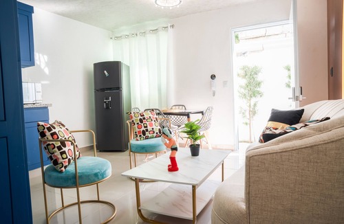Los Jardines Apartment | 1 Bed A/C WiFi Free Parking"