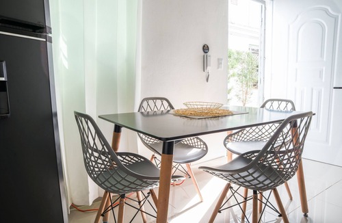Los Jardines Apartment | 1 Bed A/C WiFi Free Parking"