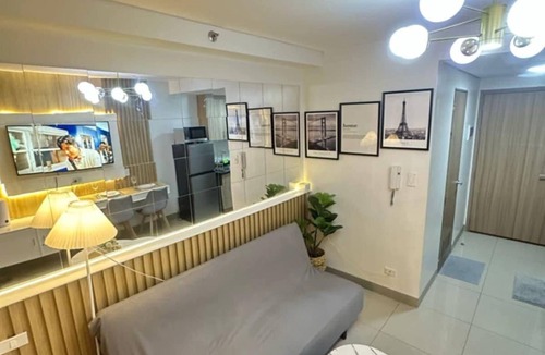 Barangay 76 Apartment | 1-Bedroom Apartment in Lovely Place Pasay with AC, Free WiFi