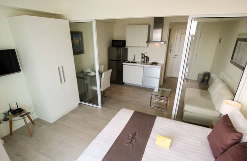 Don Bosco Apartment | 1-Bedroom with City View @ Maui 1421