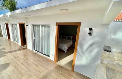 Playa Chiquita Villa | 12BR Party Villa: Pool, Private Basketball Court & Billiard!