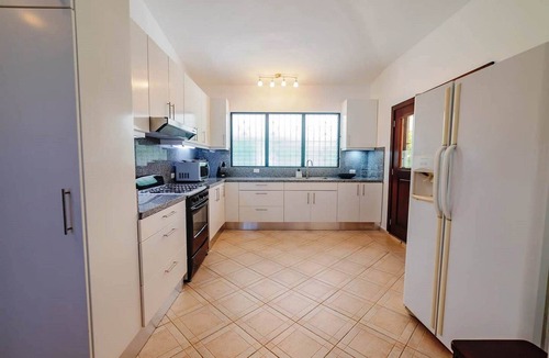 Sosua Villa | 15BD guest-friendly complex, 2 pools, snooker, volley, AC/WiFi/Cable TV
