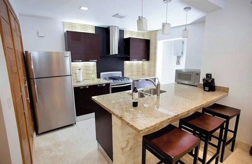 El Cortecito Apartment | 15BR Multi Unit w/Rooftop Plunge Pool