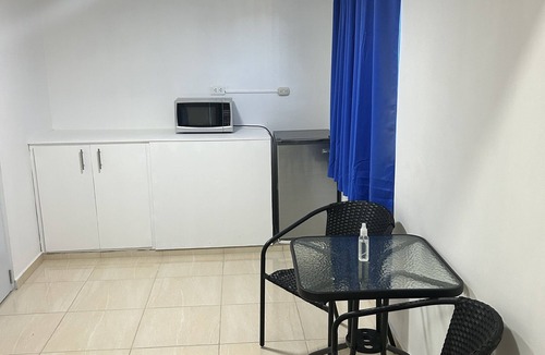 El Batey Hotel | 17-room hotel in fabulous Sosúa with AC, WiFi, and HOT WATER
