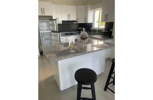 Paraiso Apartment | 2 Bdrm, 1 Bath, Wifi, Near River and Beach, 4R