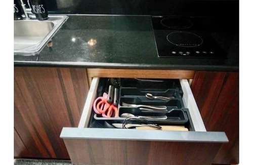 San Antonio Apartment | 2 Double Beds with Balcony @ KC Suites Makati
