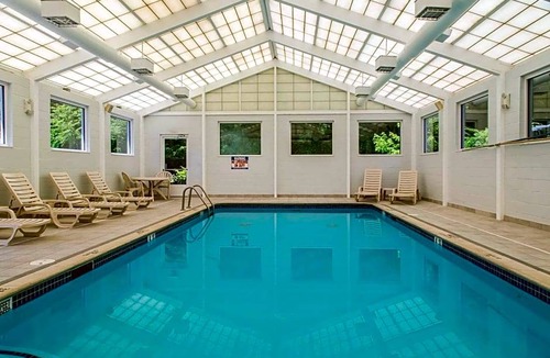 Danbury Hotel | 2-Star Hotel ∙ Quality Inn & Suites Danbury near University