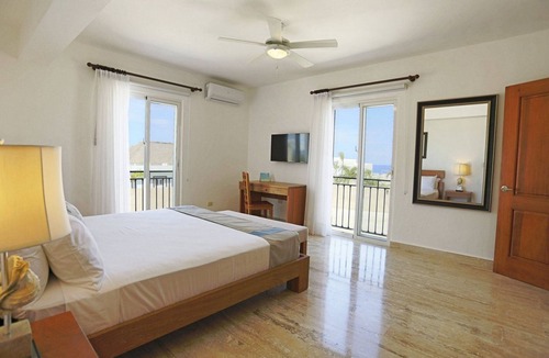 Playa Chiquita Apartment | 2BD luxury condo on sandy beach, with pool/gym/tennis/basket!
