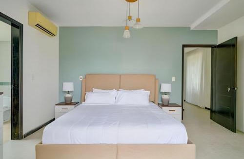 Juan Dolio - El Pueblo Apartment | 2Bdrm Apt. Front Juan Dolio Beach Access| Pool+BBQ