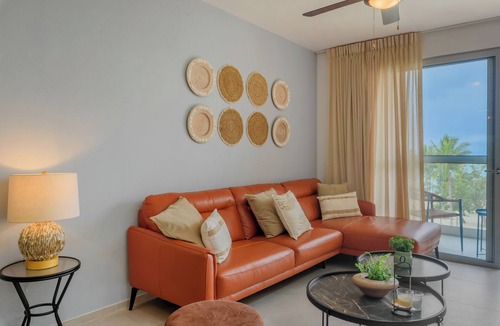 El Soco Condo | 3-bedroom, beachfront, duplex penthouse, jacuzzi