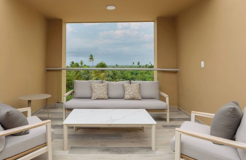 El Soco Condo | 3-bedroom, beachfront, duplex penthouse, jacuzzi
