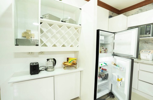 Guadalupe House | 3-bedroom house in perfect Cebu City with cool AC breeze