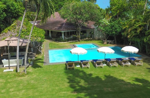 Los Lagos Villa | 3 min from minitas beach and direct access to the golf camp.