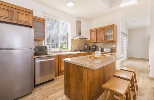 Playa Chiquita Villa | 3BD Oceanfront villa, private pool & golf cart, gym/tennis!