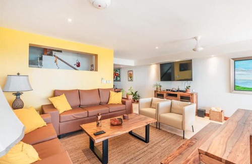 Sanchez Villa | 3br 6 Guests Ocean view private pool