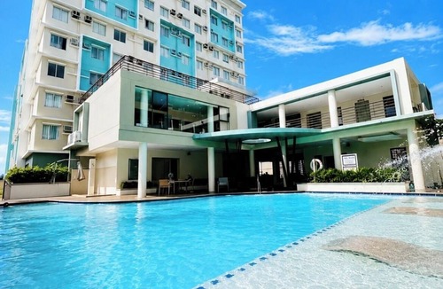 Mandurriao Condo | 4-6pax BudgetTraveller Staycation in Iloilo City Near Festive ICC SM City