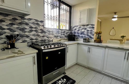 El Batey House | 4-bedroom house in the middle of superb Sosúa with WiFi, AC