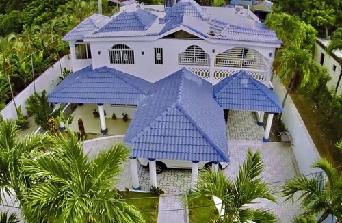 Cabrera Villa | 4-bedroom villa in superb Nagua with AC
