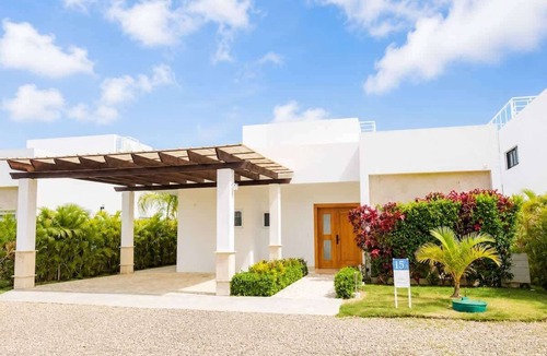 Sosua House | 4bd Villa w ocean view rooftop in Sosua Ocean Vill