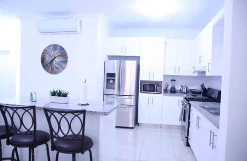 La Romana House | 5 minutes walk to the beach! private pool beautiful home