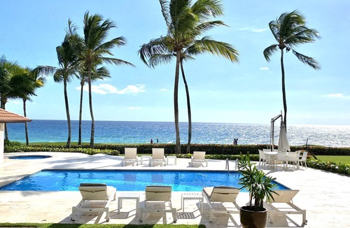Casa de Campo House | 6 Bdrm Oceanfront with Pool ,HotTub & Staff.Great Rates. Immaculate Home.