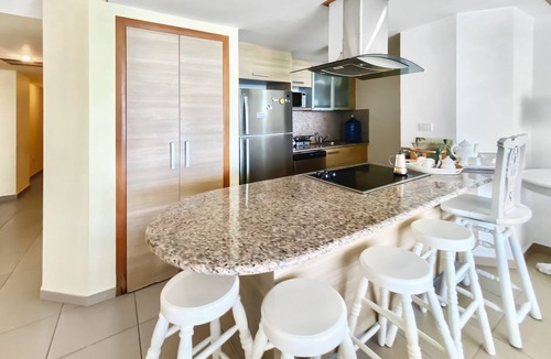 Villas Del Mar Apartment | 707 Marbella 2bedroom Beachfrom Apt