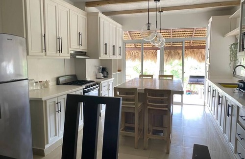 Cabrera Villa | 8 BR Amazing Ocean/Forest Views Family Villa