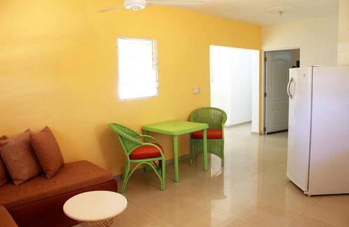 El Batey Villa | 9BD guest-friendly villa in El Batey, pool/Wi-Fi/cable TV/AC, near everything