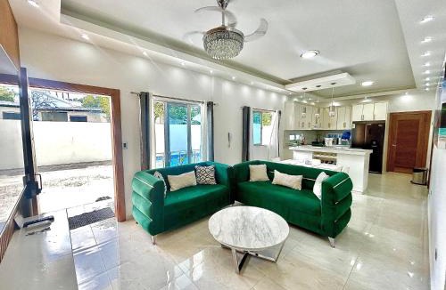 Rio San Juan Apartment | A 1 Min de Playa 3 habitaciones Lujo Parqueo