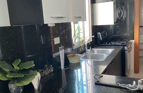 Bella Vista Apartment | A Piece of heaven right in the middle of the city.