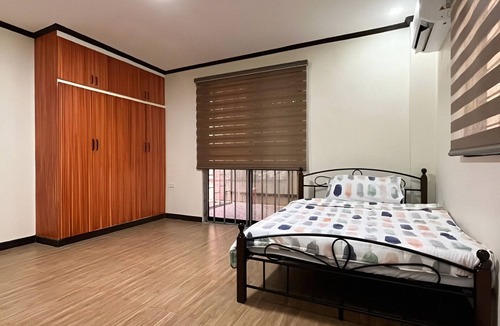 Villasis Bed & Breakfast | A temporary relocation, this space provides comfort, privacy, and convenience.