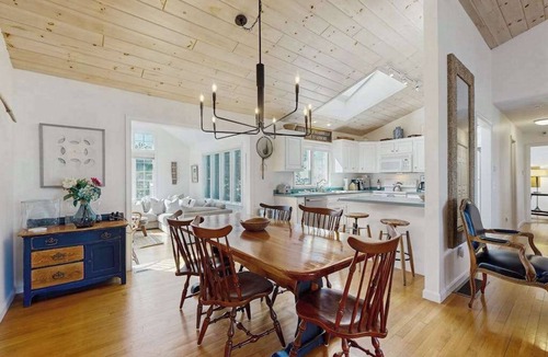 West Chatham House | A well-appointed getaway near beach, Wifi, Gas grill, Fireplace