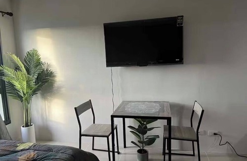 Bakilid Apartment | Accommodations connected to SM Mall—great for exploring Cebu and the surrounding area.