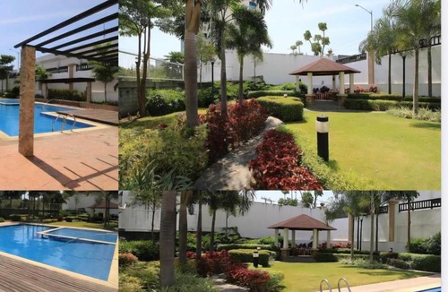 Alabang Apartment | Alabang Studio room high-speed WIFI, Pool and Gym access