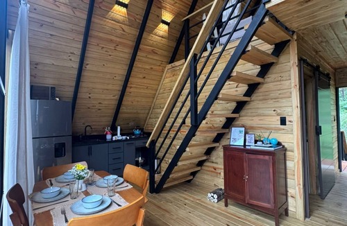 La Vega Province Villa | Alpine Villa | Mountain| Fire pit| Heated Jacuzzi