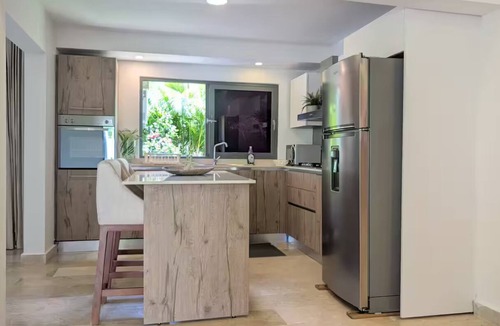 La Iglesia Apartment | Amaré - beachfront and pool