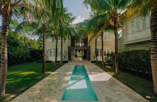 Punta Cana Villa | Amazing golf villa at luxury resort in Punta Cana w/chef, golf carts and bikes