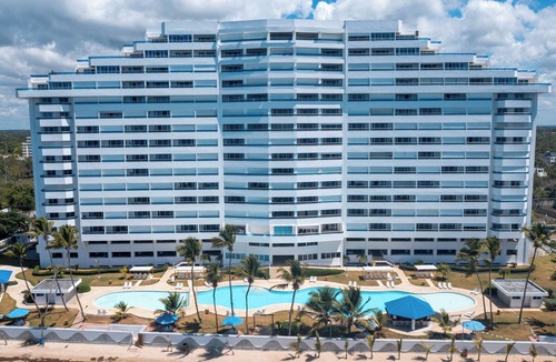 Santo Domingo Apartment | Apart Beachfront, 2br, Sleep 6, Escape Juan Dolio Paradise 20 Minutes Airport