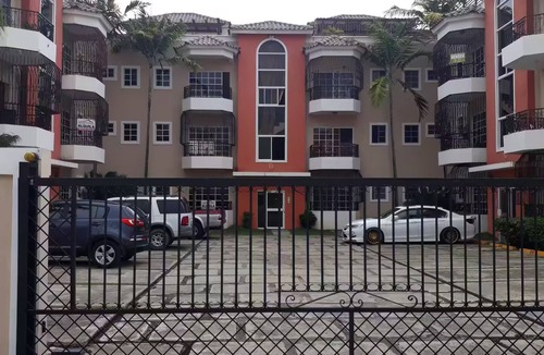 San Francisco de Macoris Apartment | Apartment away from the hustle and bustle of the city, with terrace and balcony.
