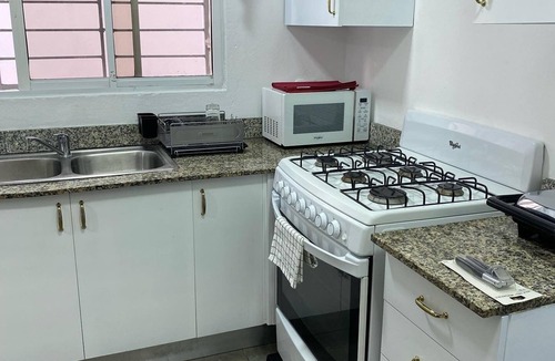 Evaristo Morales Apartment | Apartamento Céntrico en la Evaristo Morales