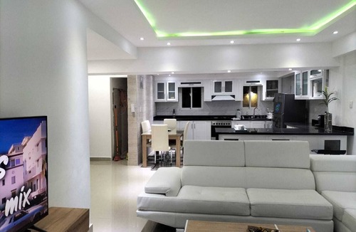 Prado Oriental Apartment | Apartment with swimming pool and free parking in Santo Domingo, Dominican Republic