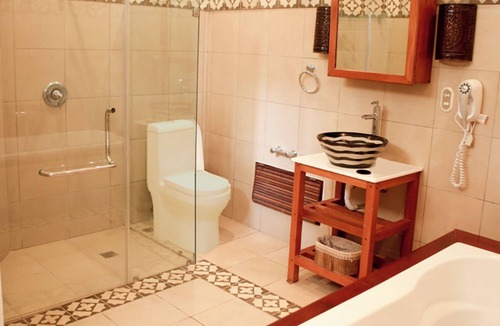 Zona Colonial Bed & Breakfast | Apartment with 2 Bedrooms, Pool & Jacuzzi in Hotel