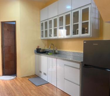 Bacoor City Apartment | Apt101 Guest House