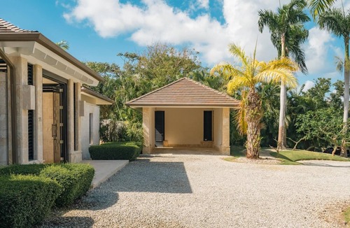 Punta Cana Villa | Arrecife 55 - Dramatic luxury villa with golf and ocean view