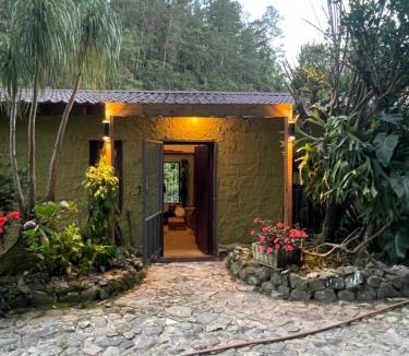 Constanza Cabin | Arroyo Frío River Lodge