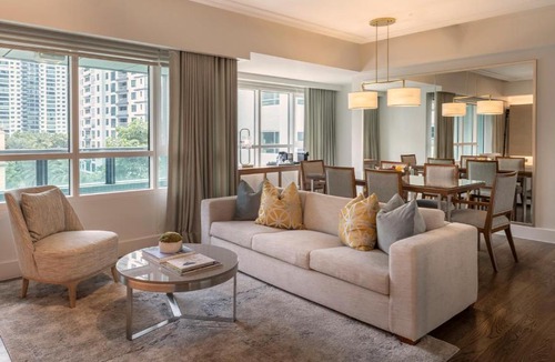 Downtown Apartment | Aruga Apartments by Rockwell Makati