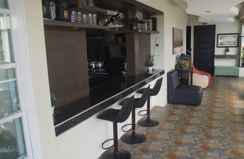 Tagaytay Villa | Avana Hills Tagaytay Villa